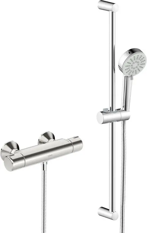 Brausebatterie mit Wandmontage und integrierter Handbrause von HANSA, ausgestattet mit einem flexiblen Schlauch und Halterung, in verchromtem Finish.